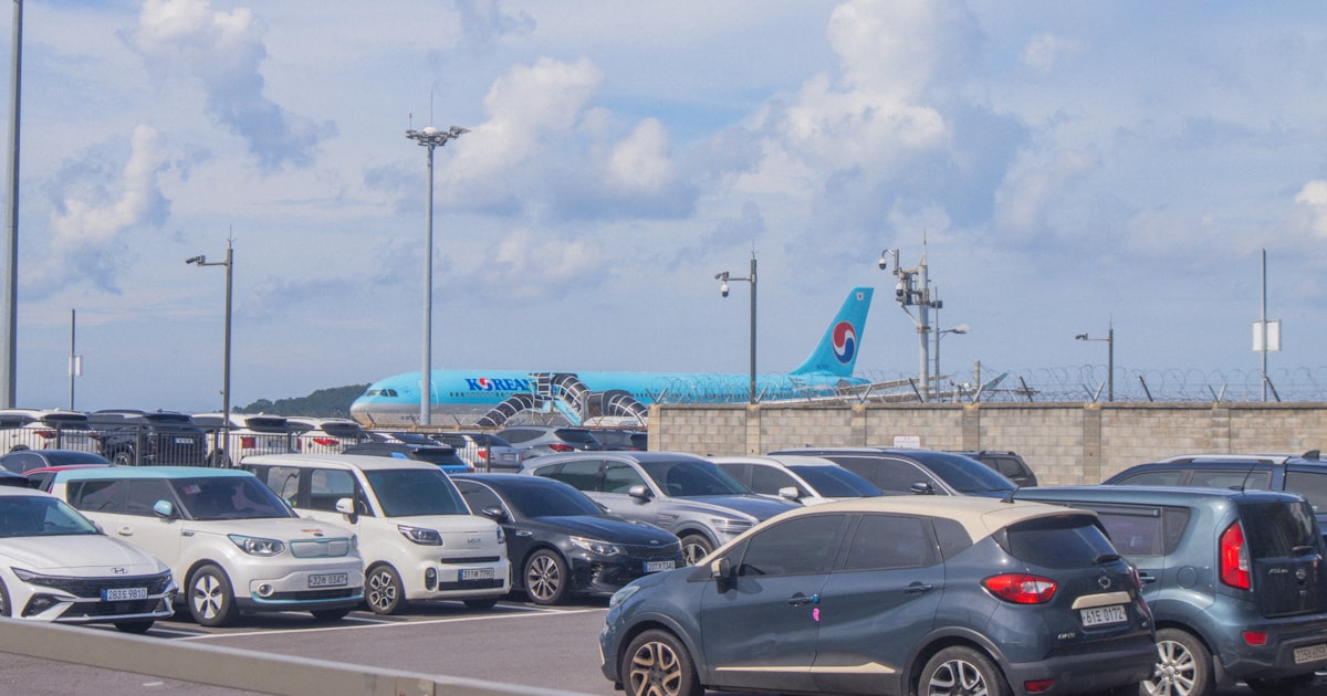 Top 10 Car Rental Comparison Sites for International Travelers 2026