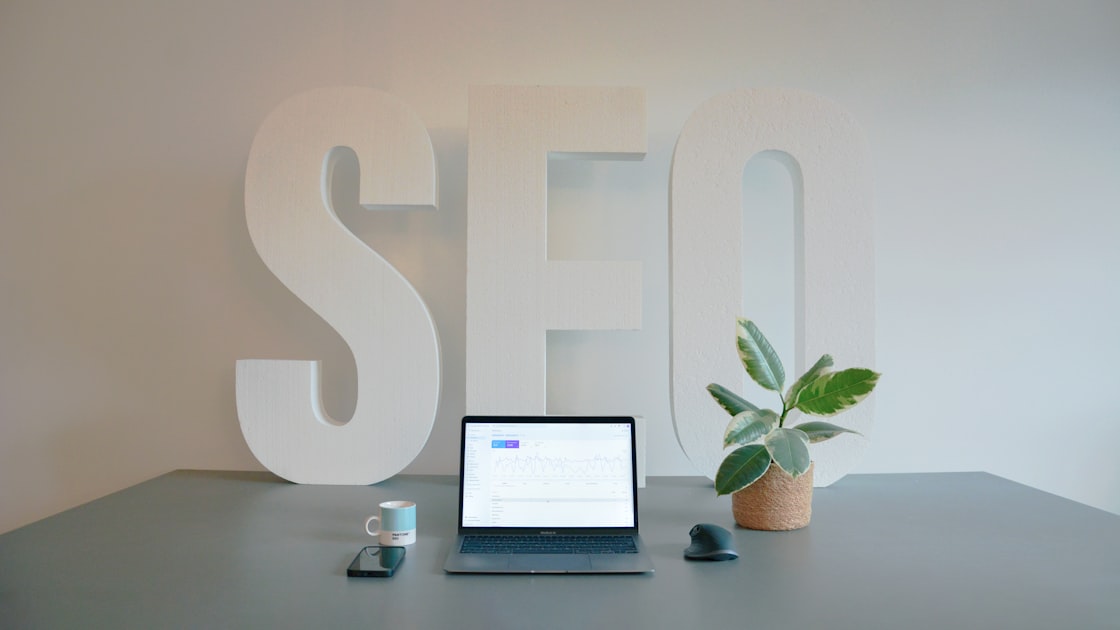 أخطاء استخدام Semrush التي تضيع عليك المال في 2026