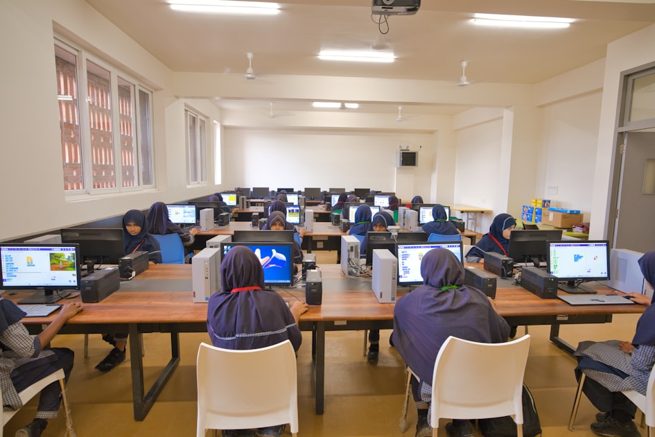 الدليل الشامل لعام 2026: المقارنة بين AWS Educate و Azure for Students وحزمة GitHub للطلاب