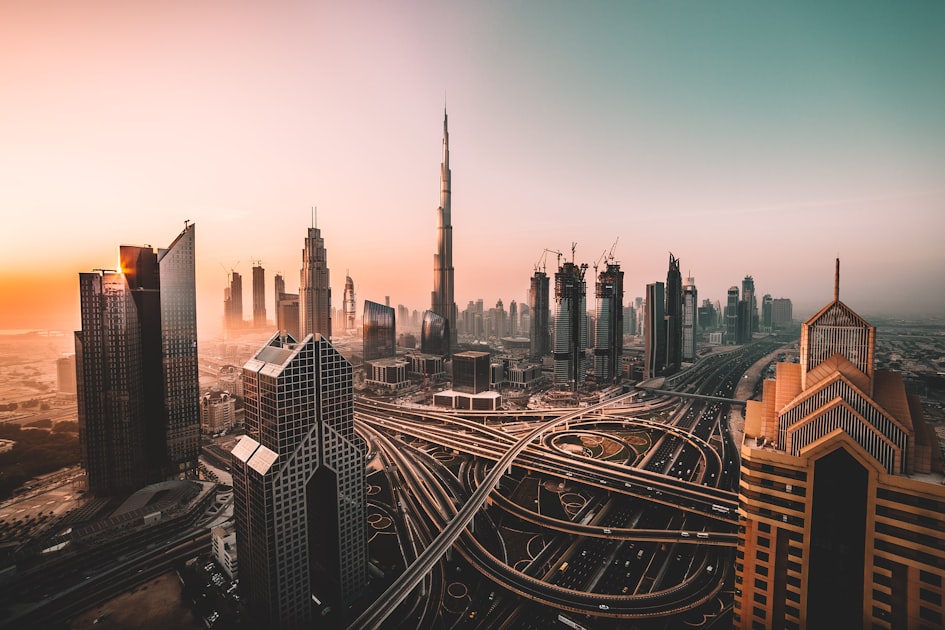 ضريبة الشركات للفريلانسر في الإمارات 2026: الدليل الكامل