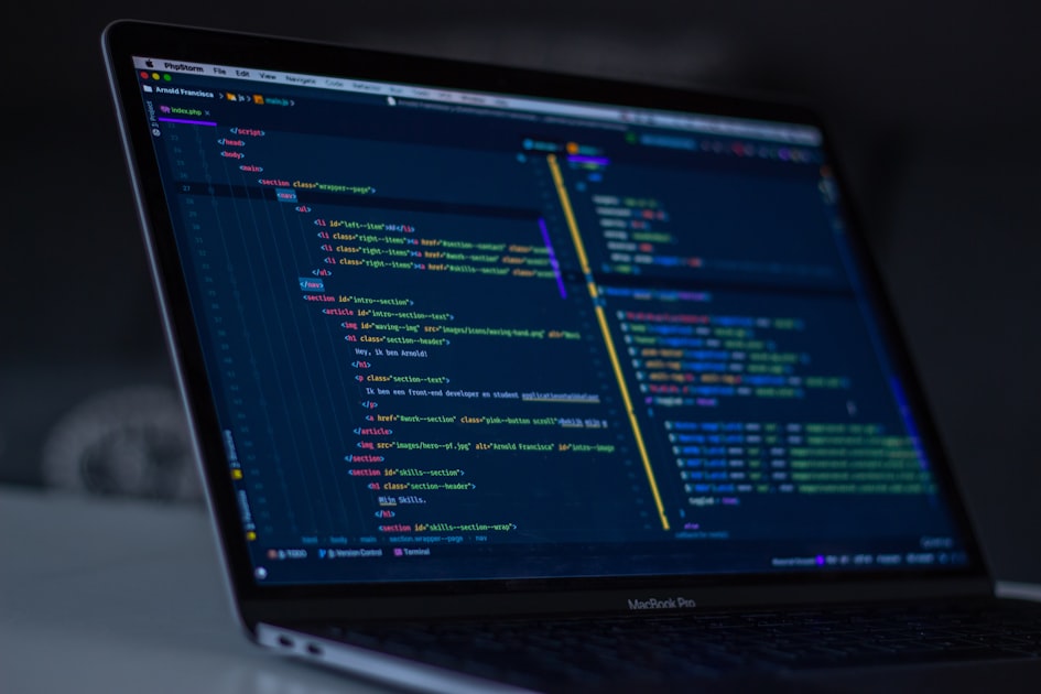 Entity SEO والويب القابل للوكلاء 2026: كيف تجعل موقعك مفهوماً للبشر والذكاء الاصطناعي؟