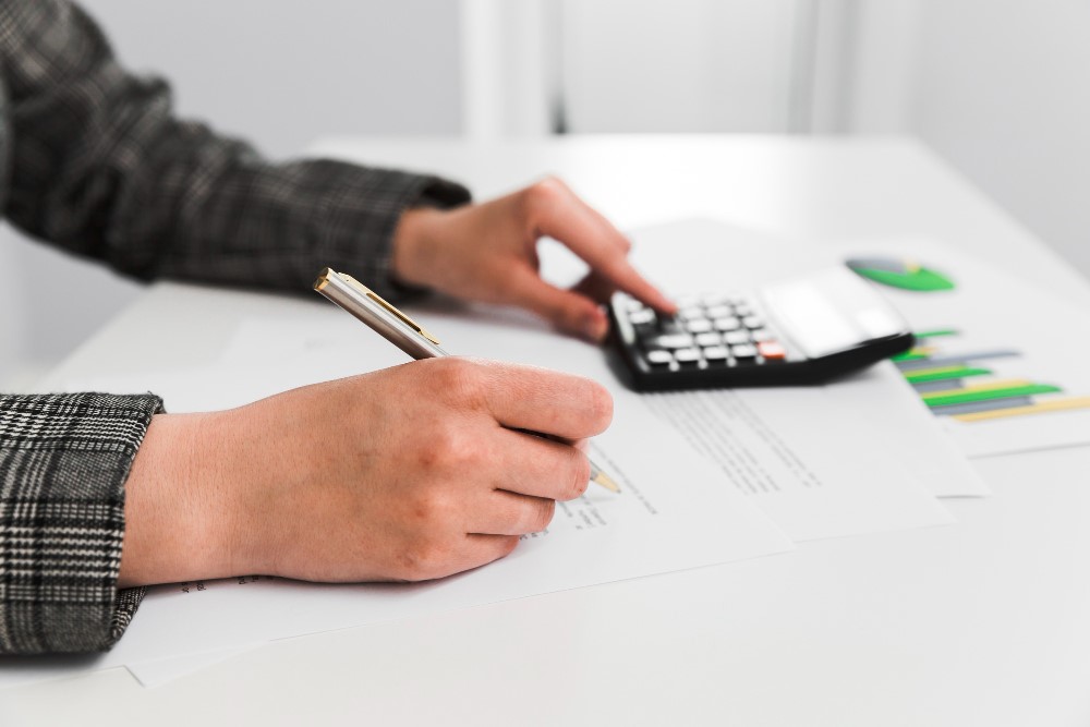 Kuwait Corporate Tax 2026–2027: Who Pays the 15% DMTT, Filing Deadlines, Advance Payment and Penalties