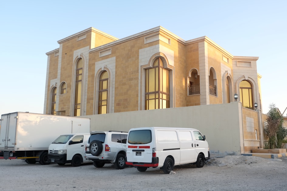وظائف محاسبين في قطر 2026: الرواتب، ACCA/CMA، وأفضل شركات التوظيف