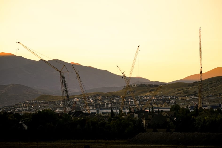 Best Sectors to Invest in Syria 2026: Reconstruction, Agriculture, IT, Industry