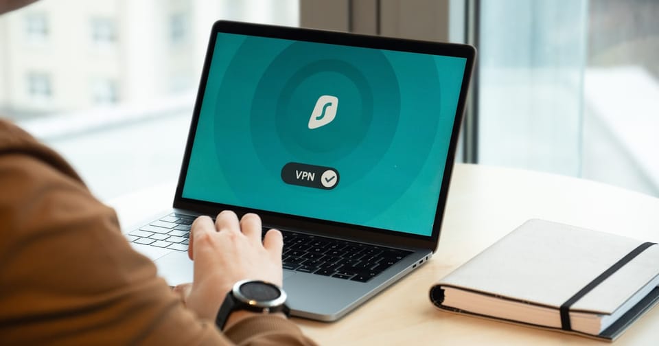 أفضل VPN رخيص في 2026: هل Surfshark يتفوق على NordVPN؟