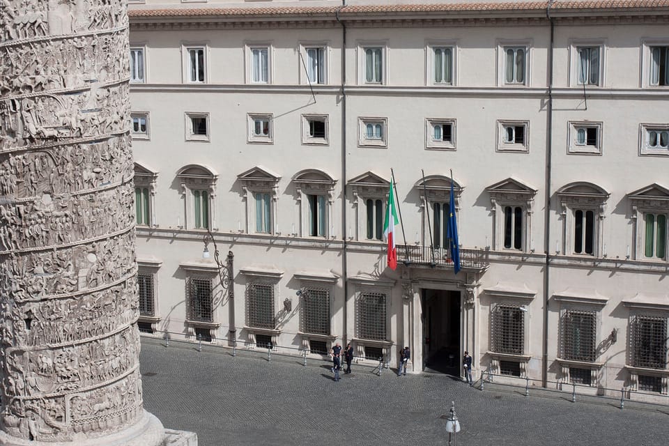 Italy to Cap Foreign Students per Class and Ban Face Veils in Schools, Meloni Announces