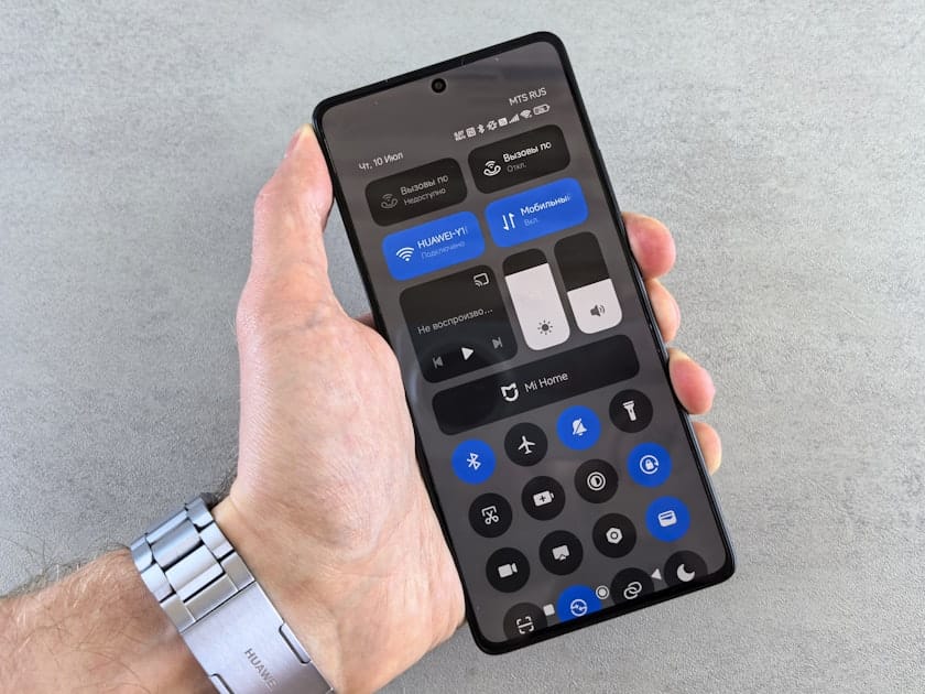 How to Check if Your Phone Supports eSIM: 4 Easy 2026 Methods