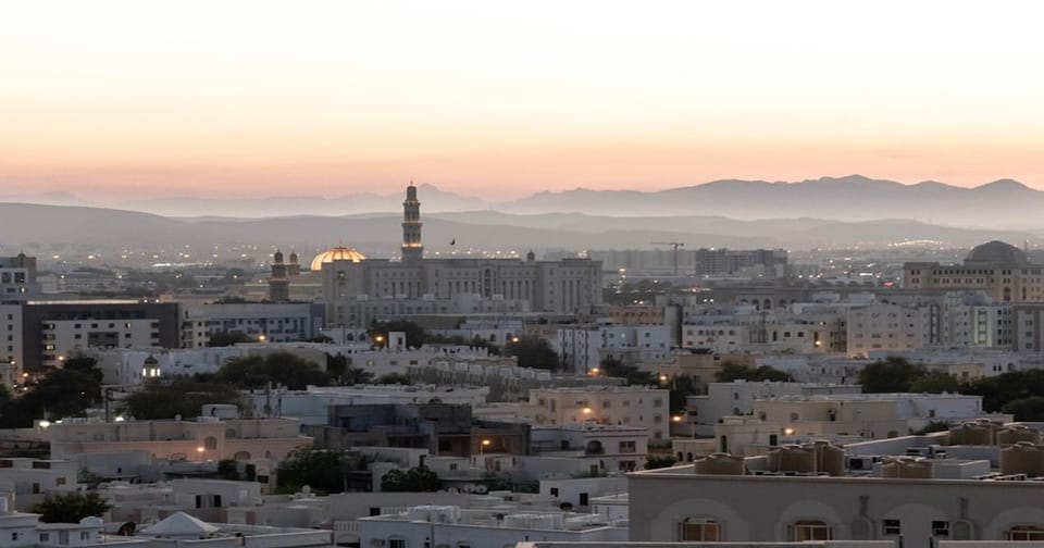 ضريبة الدخل في عُمان 2028: من يدفع وكم؟