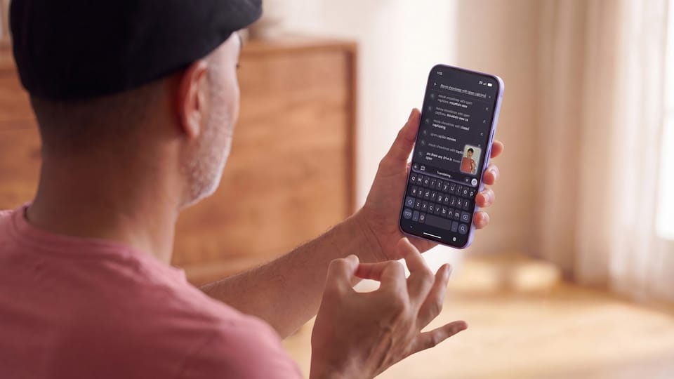 ترجمة لغة الإشارة إلى نص بالذكاء الاصطناعي: تقنية SL2T من DeepMind تصل Pixel 11
