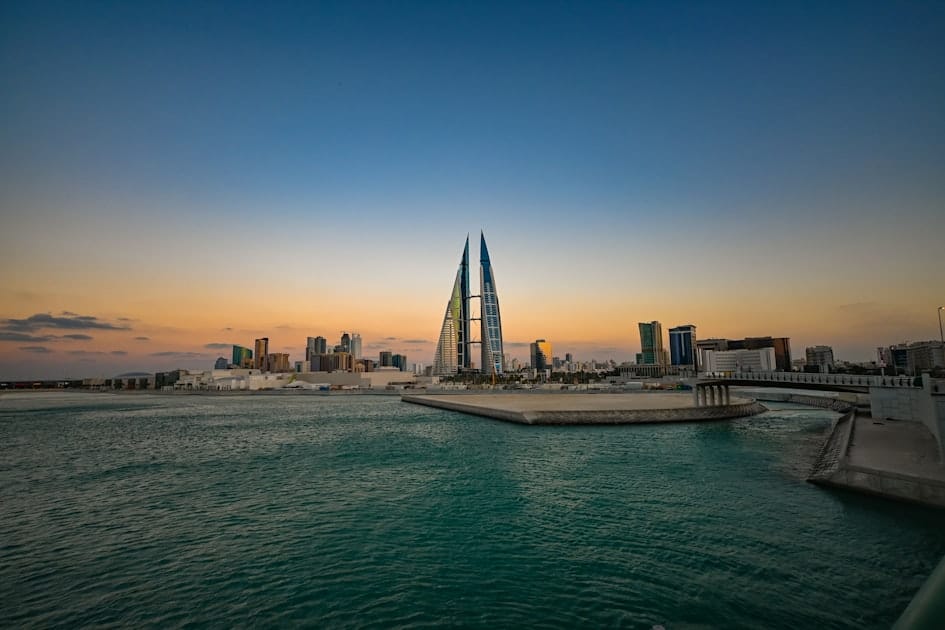 تأسيس شركة في البحرين للمستثمرين الأجانب 2026: التكاليف والمزايا والترخيص