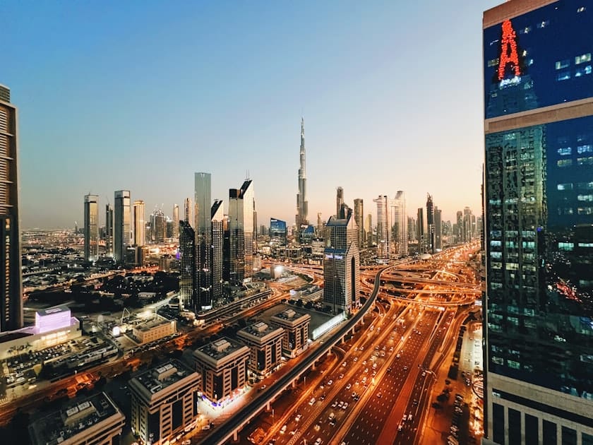 وظائف HR في دبي 2026: الرواتب، ATS CV، وطريقة التقديم من خارج الإمارات